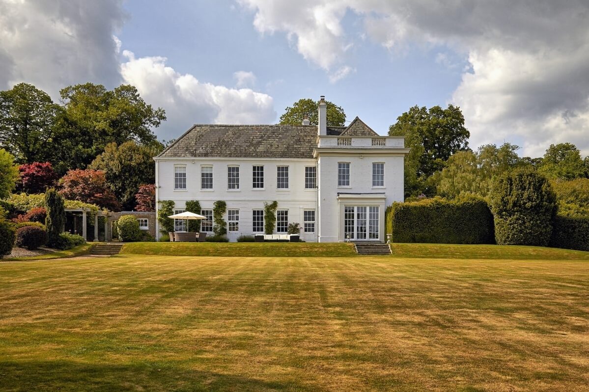 EyeCandy Hepburn House Classic Elegance Natalie Gisborne